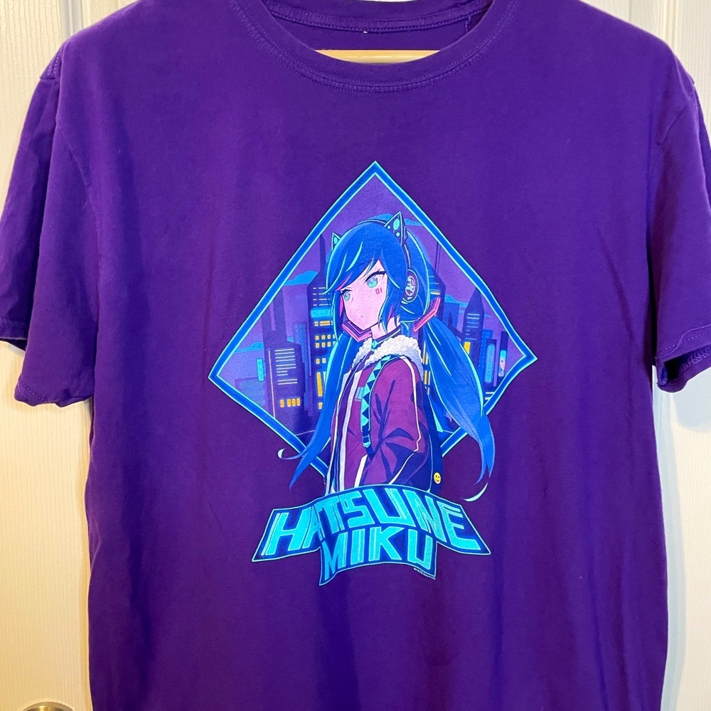 For Fans by Fans purple Hatsune Miku VOCALOID character graphic tee unisex sz XL
